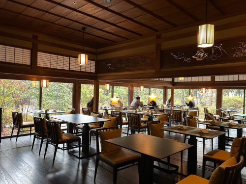 レストラン『翠葉』のダイニング / Restaurant ‘Suiba’ dining area