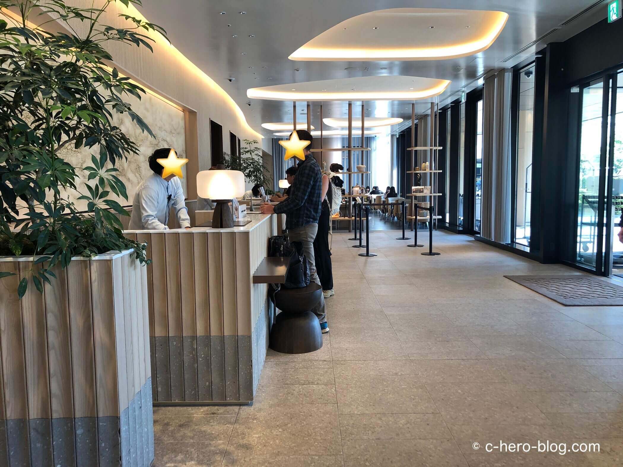 ホテルロビー / Hotel lobby